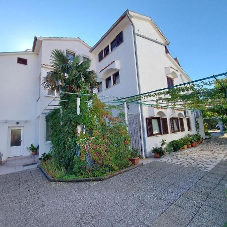 Apartments Fam Tomasic باشْكا المظهر الخارجي الصورة
