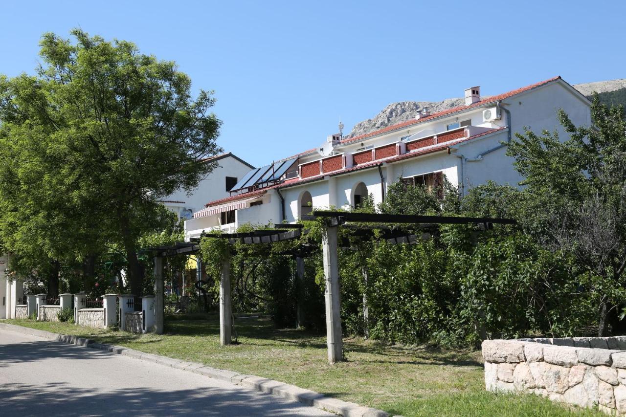 Apartments Fam Tomasic باشْكا المظهر الخارجي الصورة