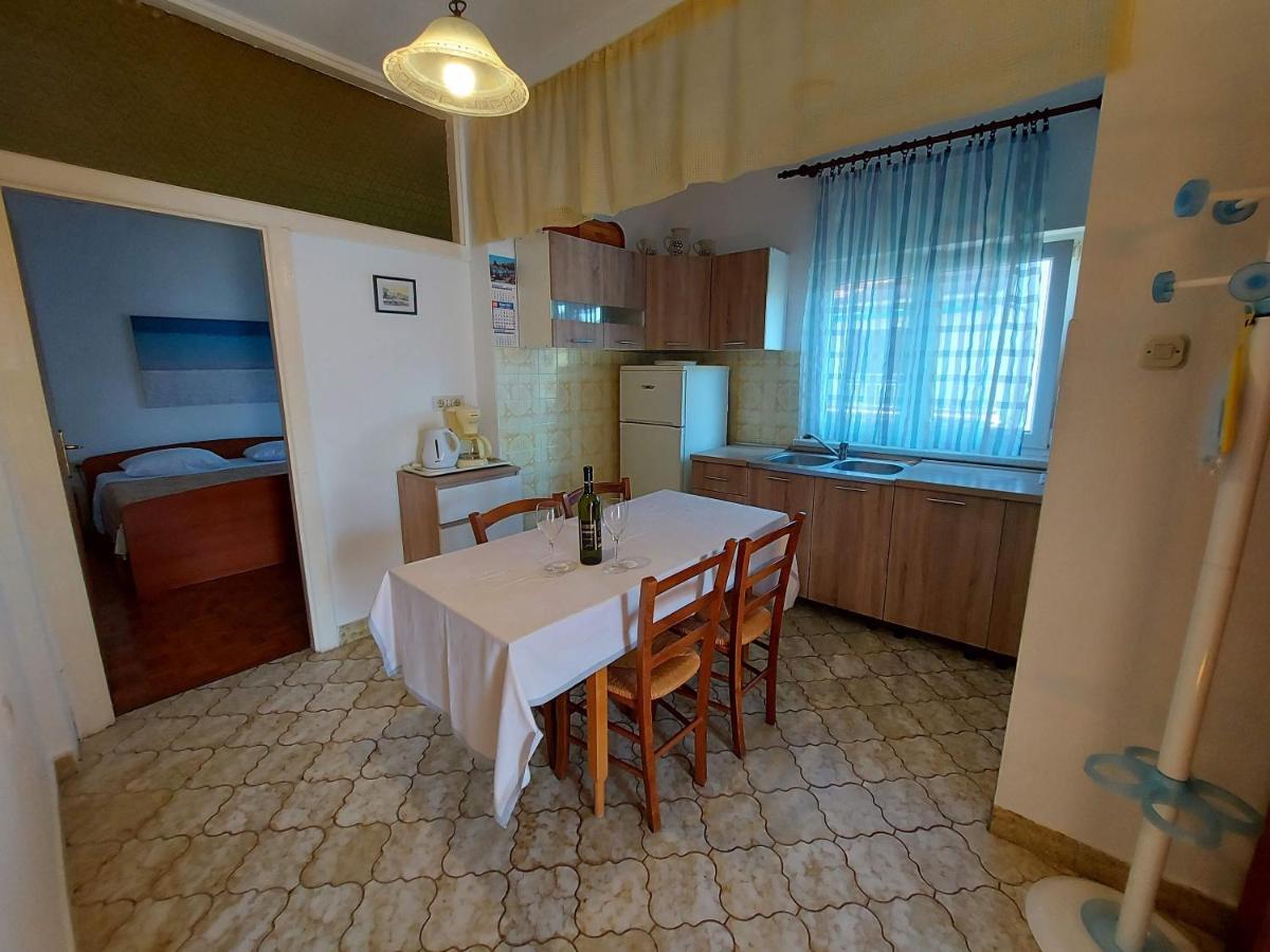 Apartments Fam Tomasic باشْكا المظهر الخارجي الصورة