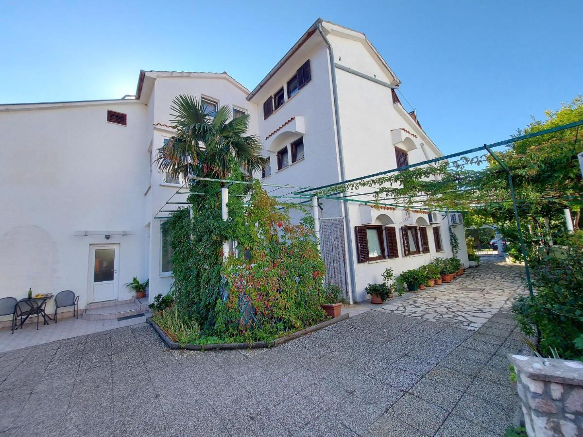 Apartments Fam Tomasic باشْكا المظهر الخارجي الصورة