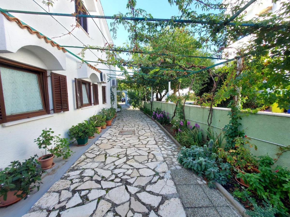 Apartments Fam Tomasic باشْكا المظهر الخارجي الصورة